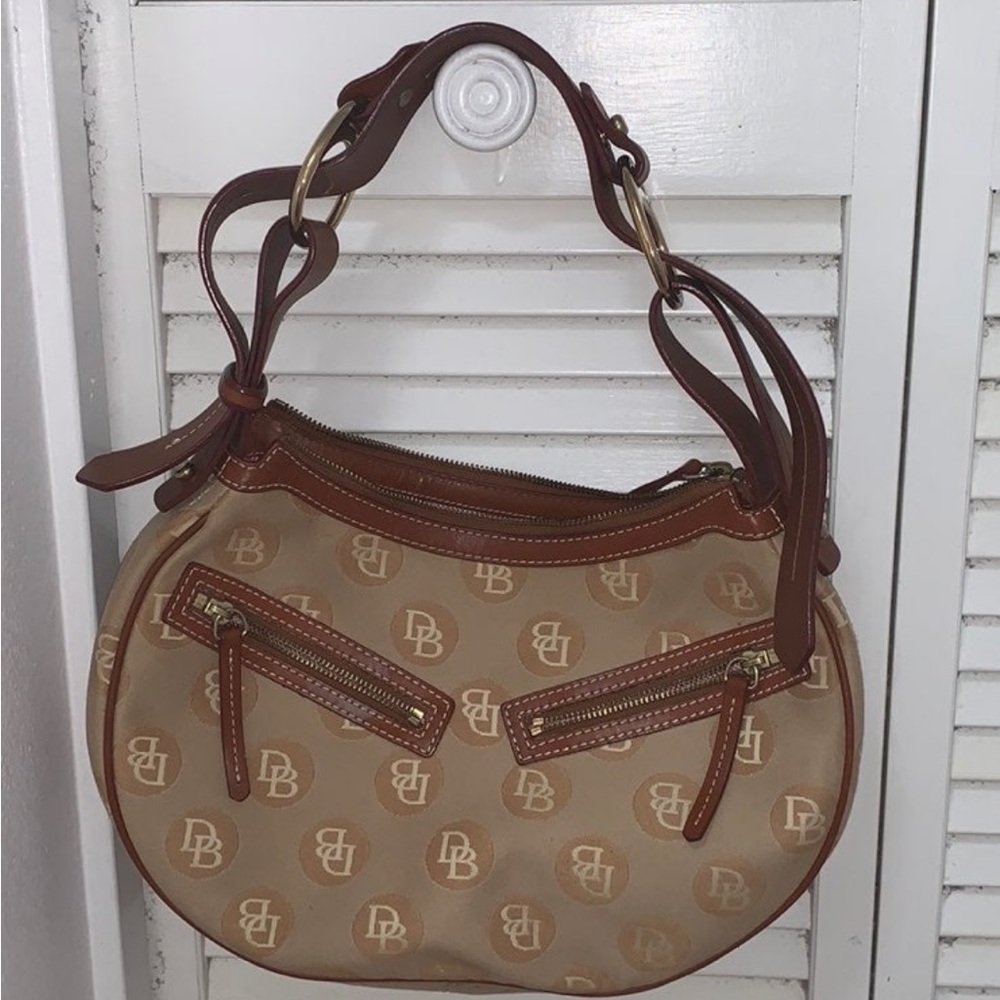 Dooney & Bourke purse